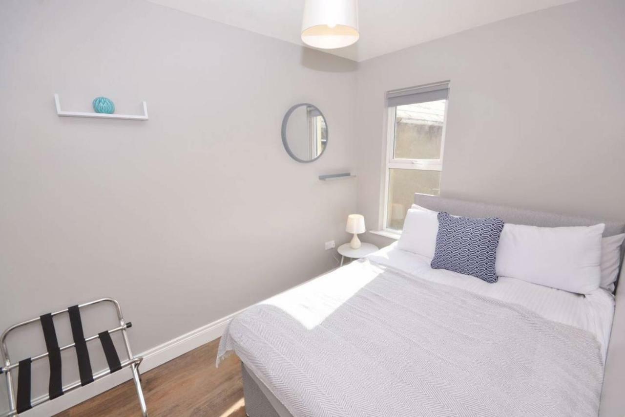 Queens Quarter Townhouse 2 Belfast Exterior foto